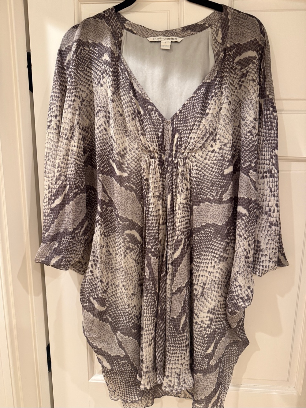 Diane Von Furstenberg Gray Snake-Print V-Neck Tunic
